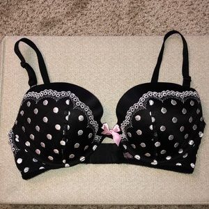 Victoria’s Secret very sexy push-up polka dot bra